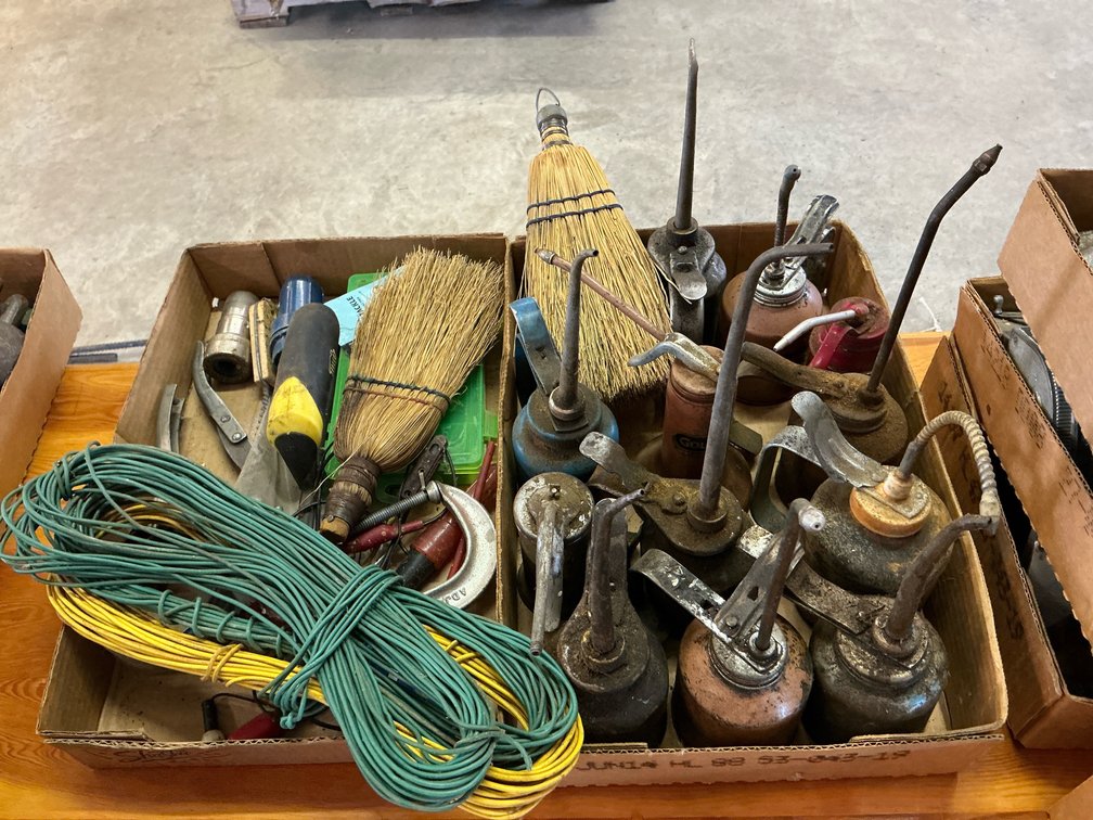 Oil cans, clamps plus more