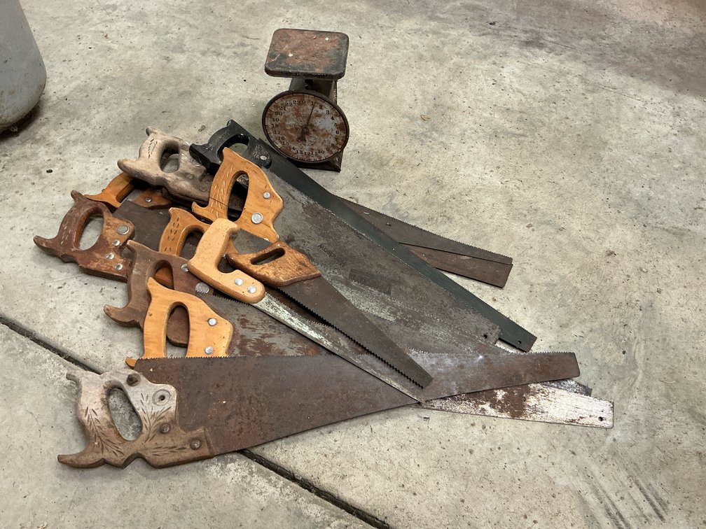 Hand saws, vintage scale