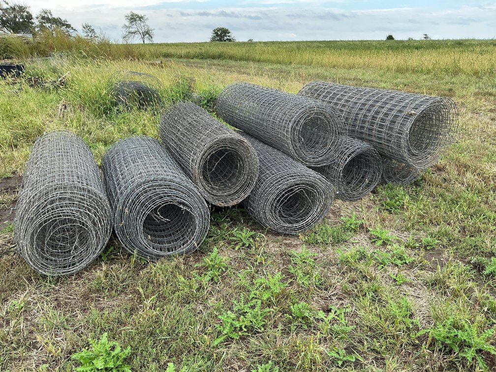woven wire 8 rolls 5' tall