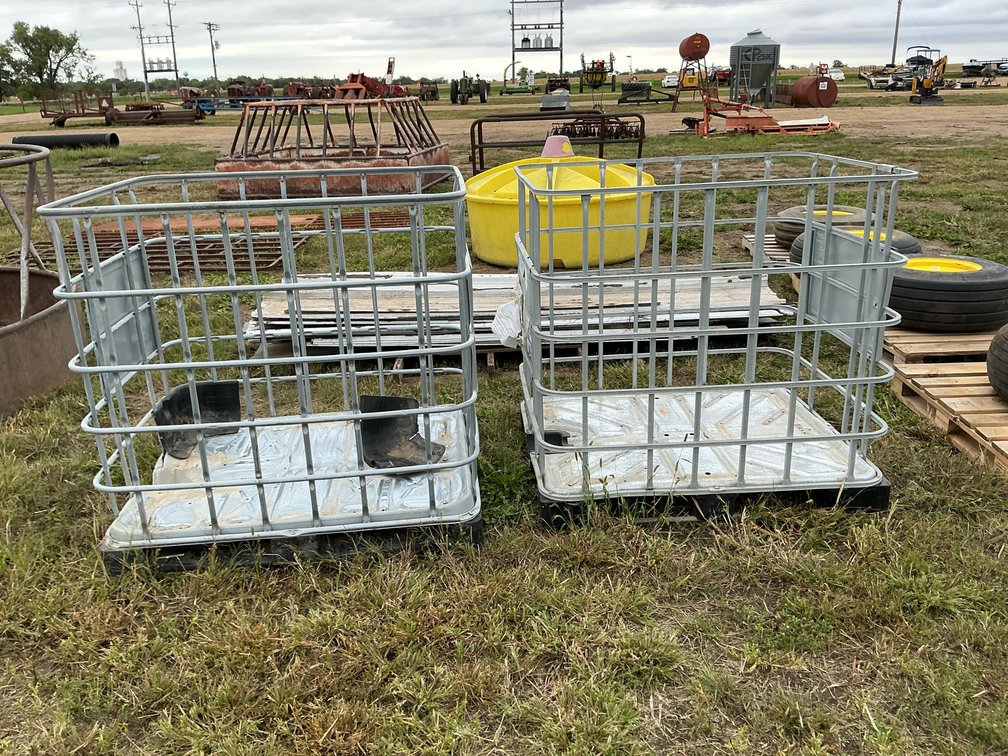 (2) tote cages