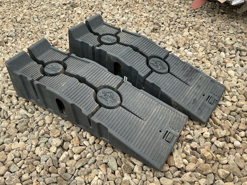 Rhino ramps