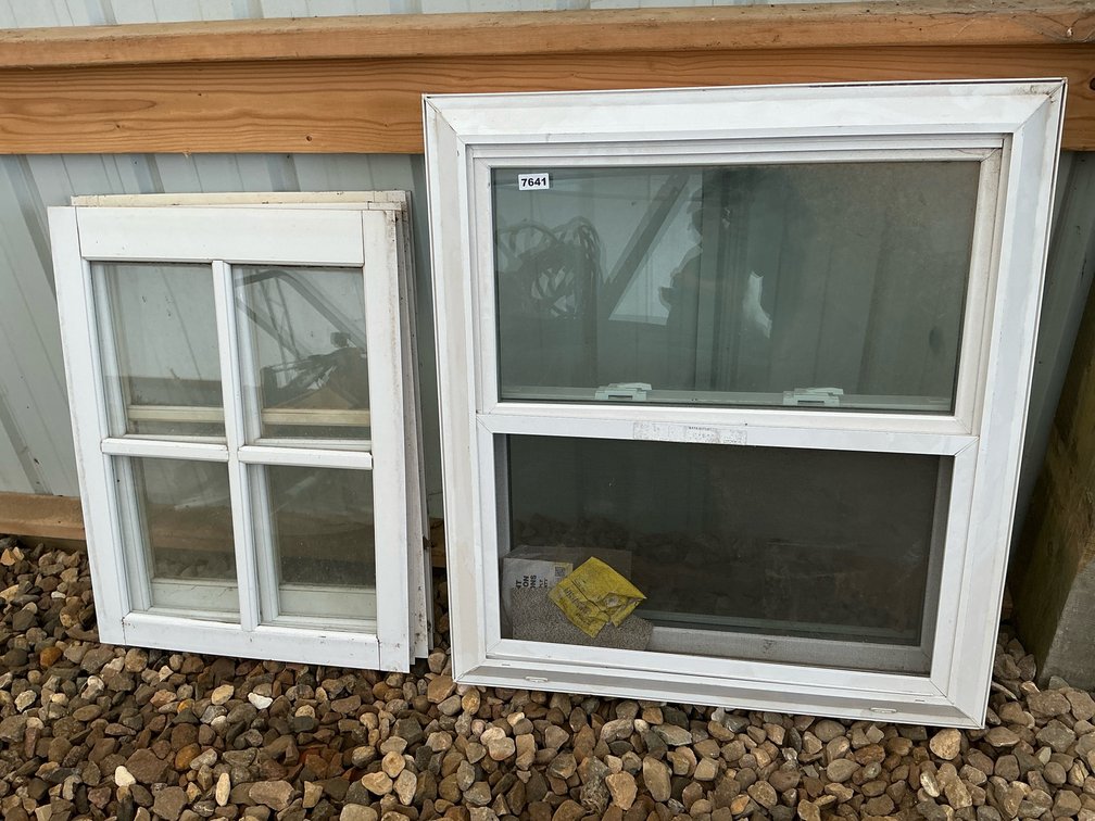 (4) windows