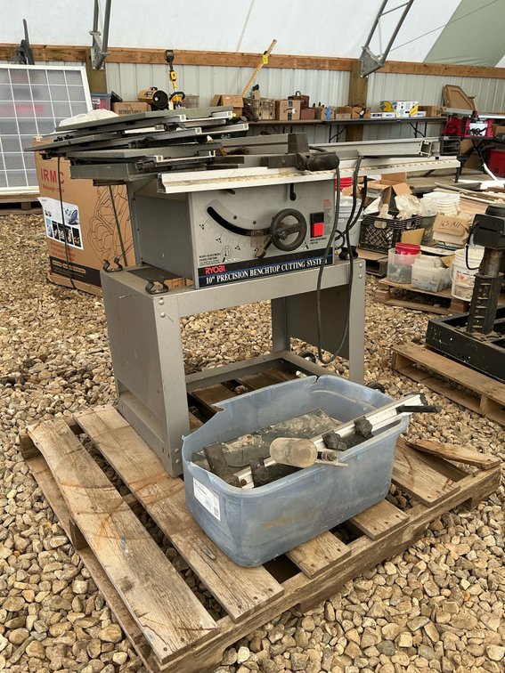 Ryobi 10” table saw with dust vac