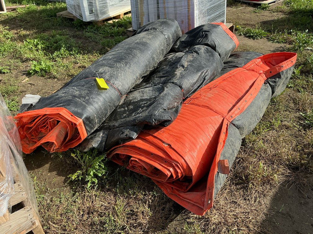 (3) concrete blankets
