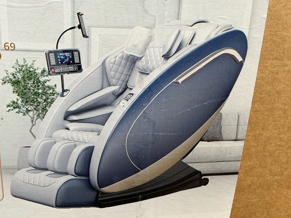 High End massage chair, NIB