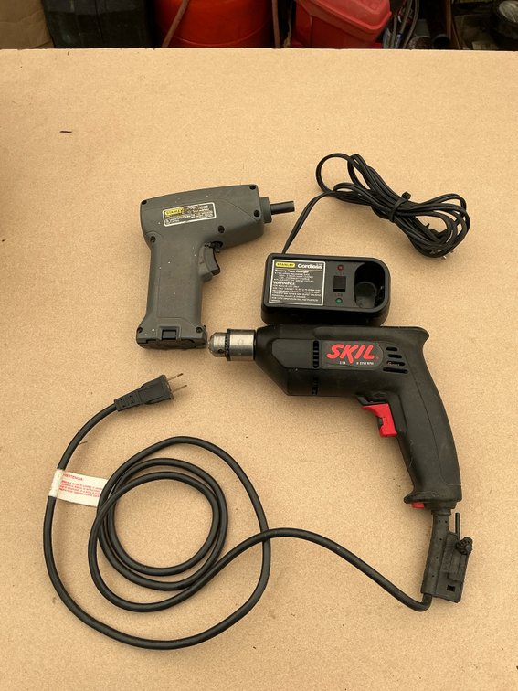 Skil drill, stanley cordless screwdriver with charger