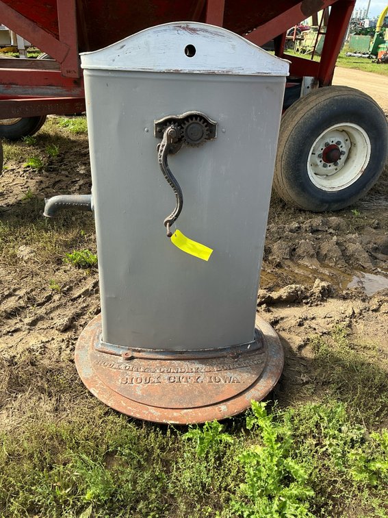cistern cover