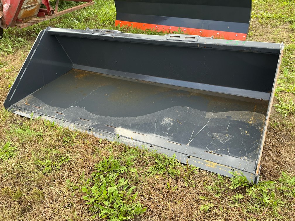 Wolverine bucket 86"