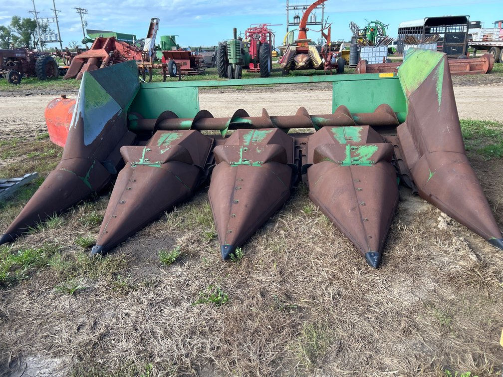 John Deere 444 4 row 38'