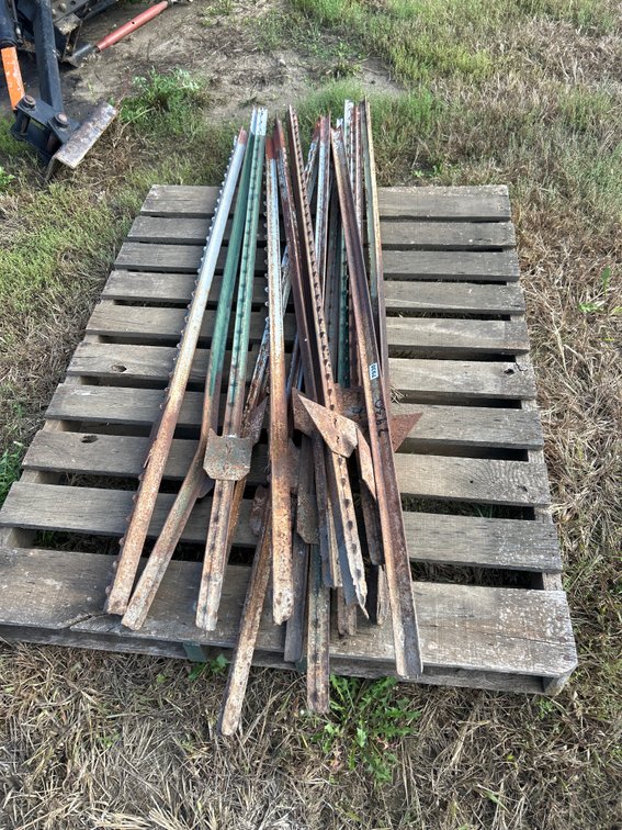 (14) steel T posts