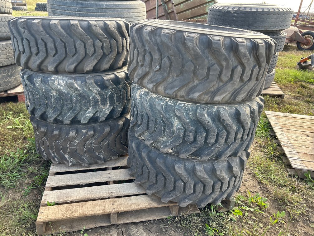 (6) 10-16.5 skid steer tires