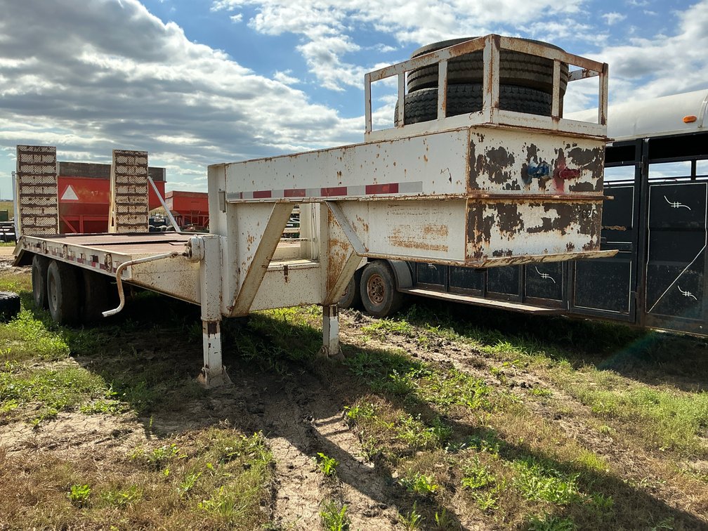 1998 MCT 8x18 trailer