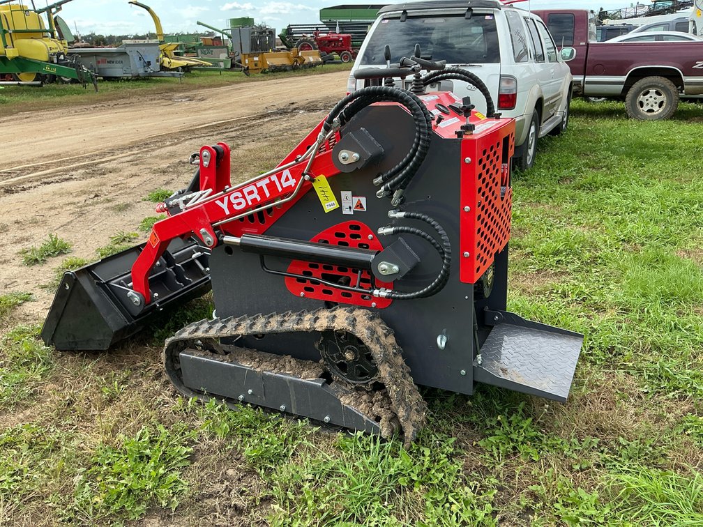 Mini YSRT14 skid steer