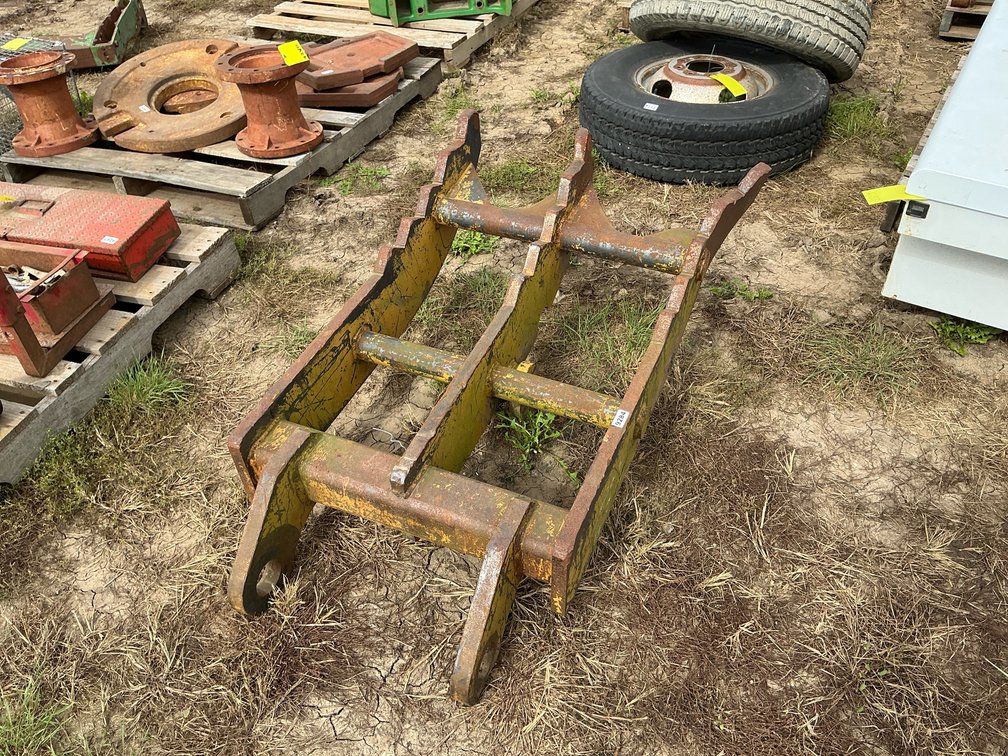 Excavator thumb