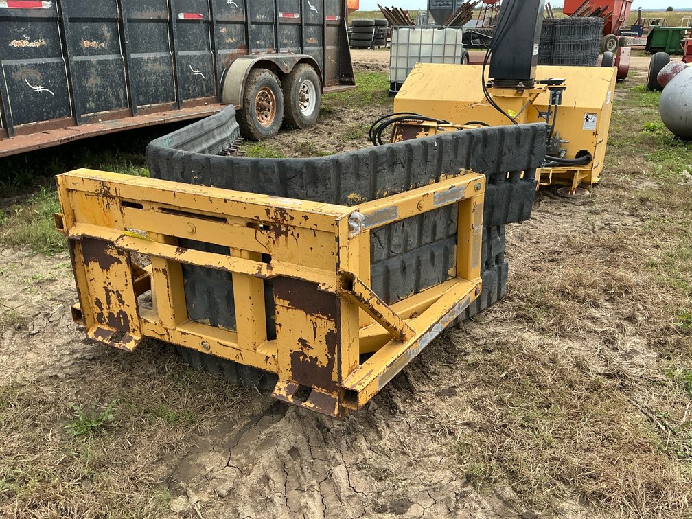 skid steer pusher attachment