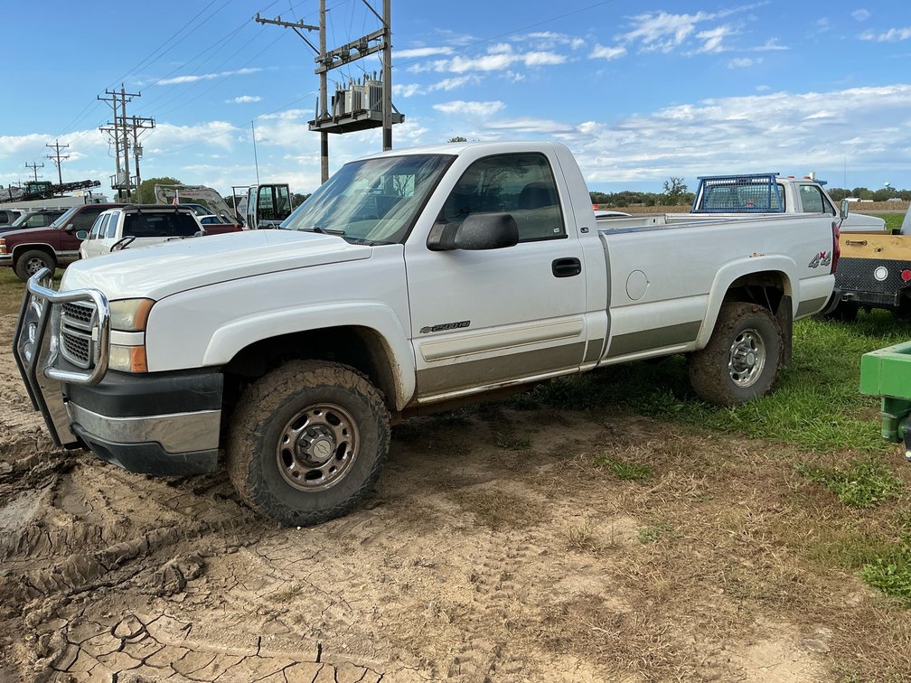 2005 Chevrolet Silverado Pickup 4X4