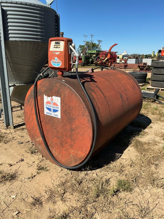fuel barrel and pump 500 gal