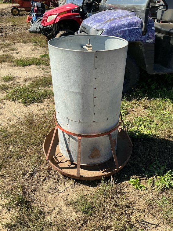 (1)Big Husky pig feeder