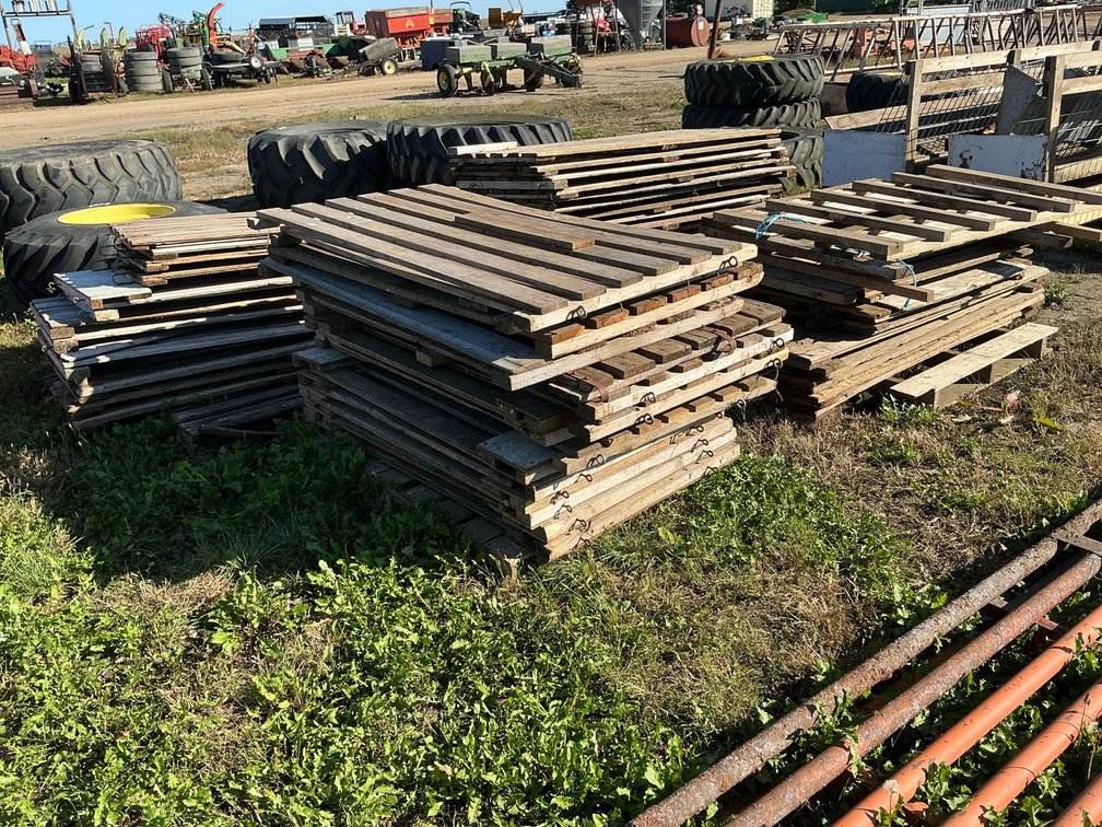 lambing/pig wooden gates/pens