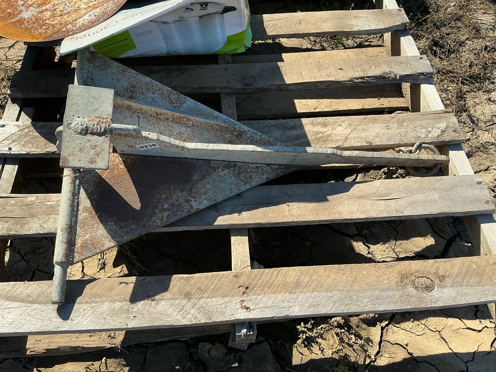 Large anchor