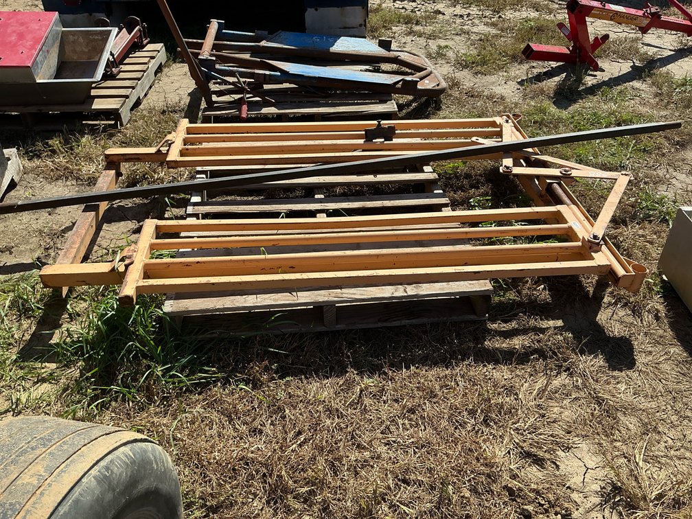 Foreman brand gate for chute