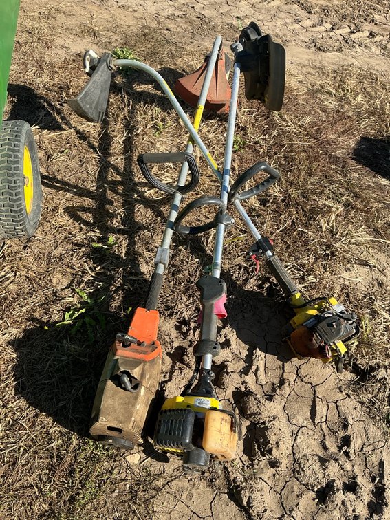 (3) weed eaters