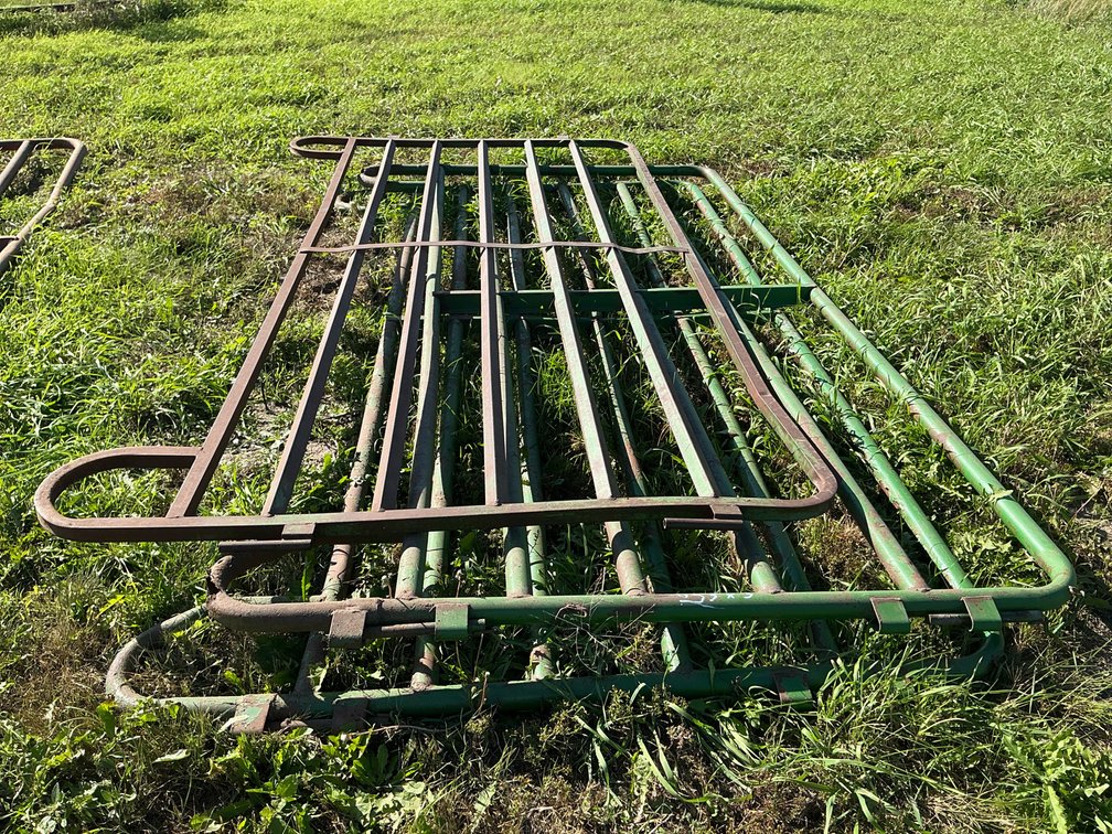 (3) corral panels