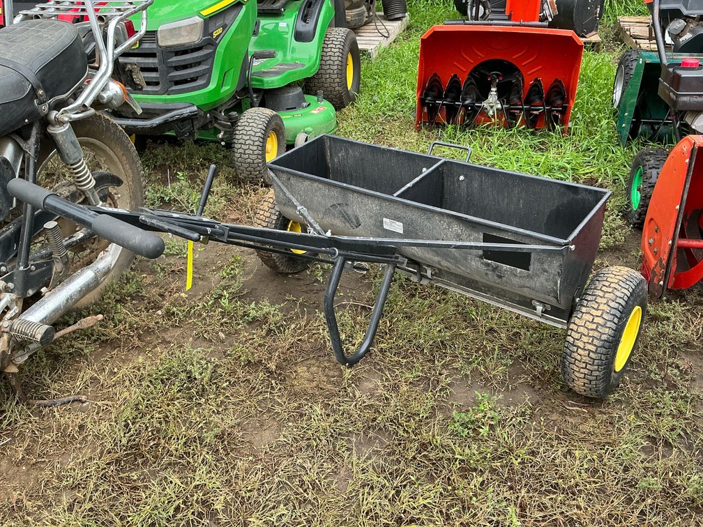 Spyker Fertilizer spreader