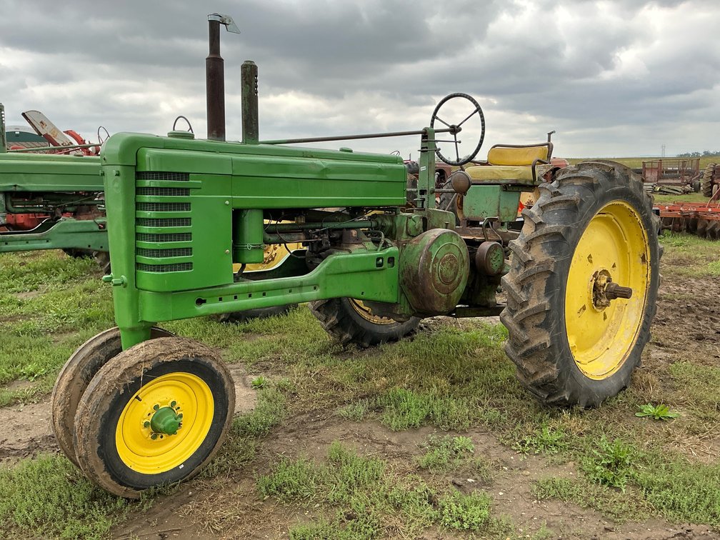 1948 John Deere B tractor