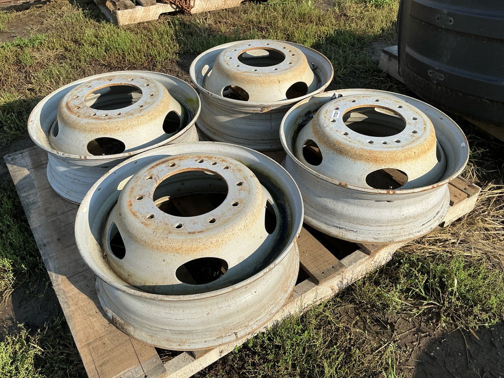 (4) 19.5 10 hole dually rims