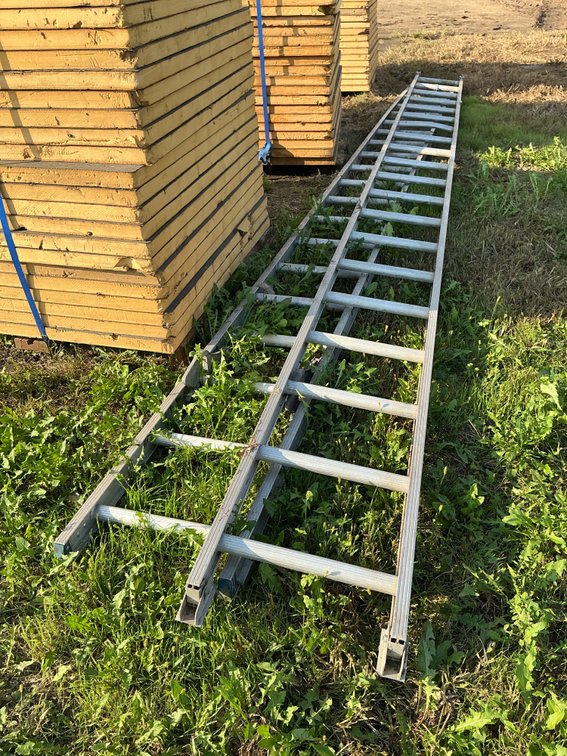 40' aluminum ladder