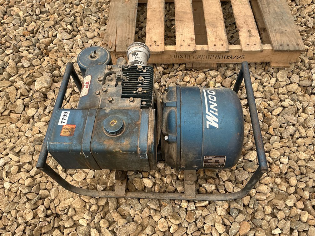 Winco 8 hp generator