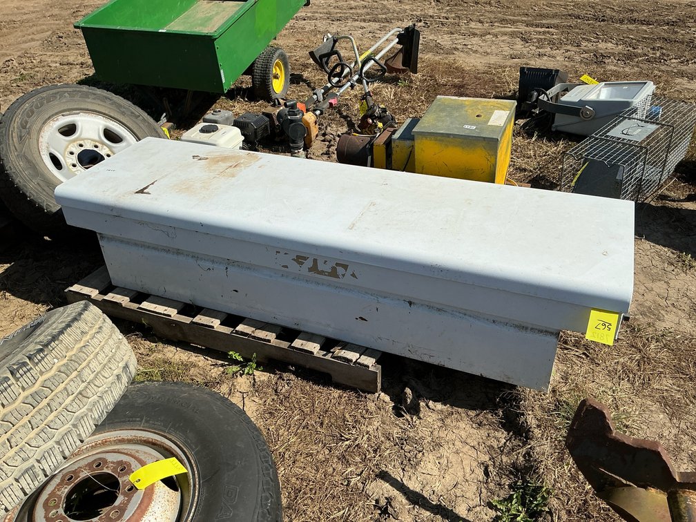 Pickup tool box