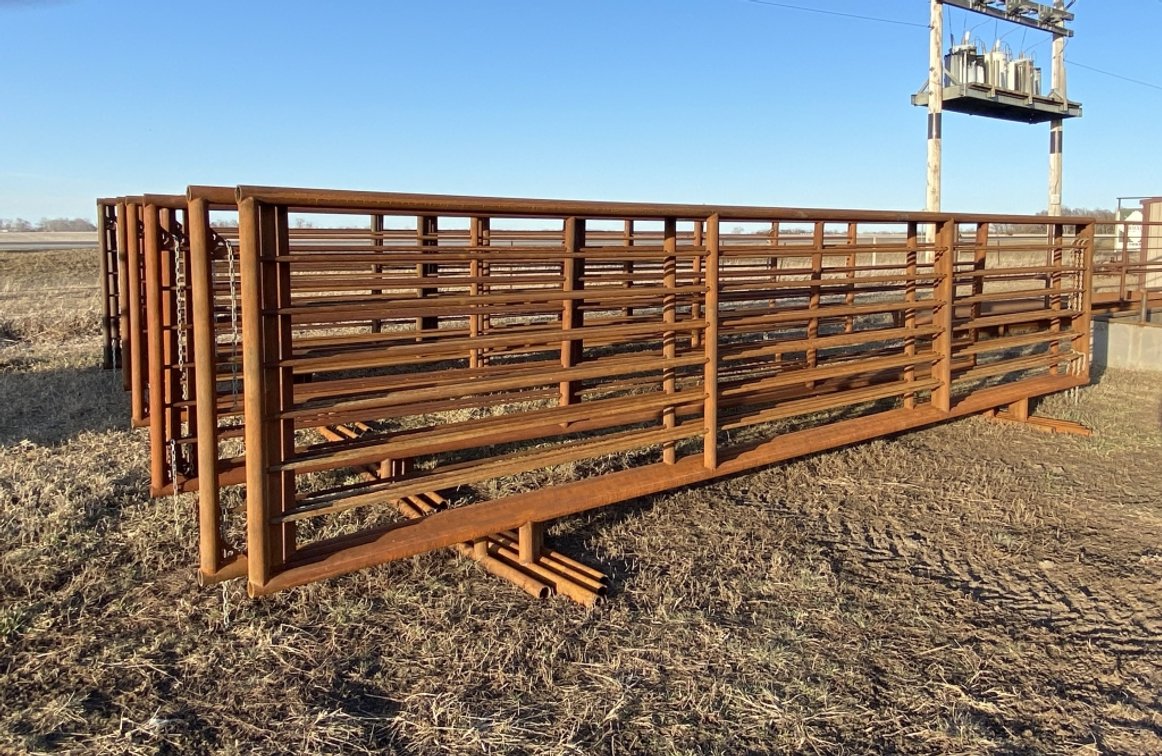 (5) 24' Freestanding panels-New