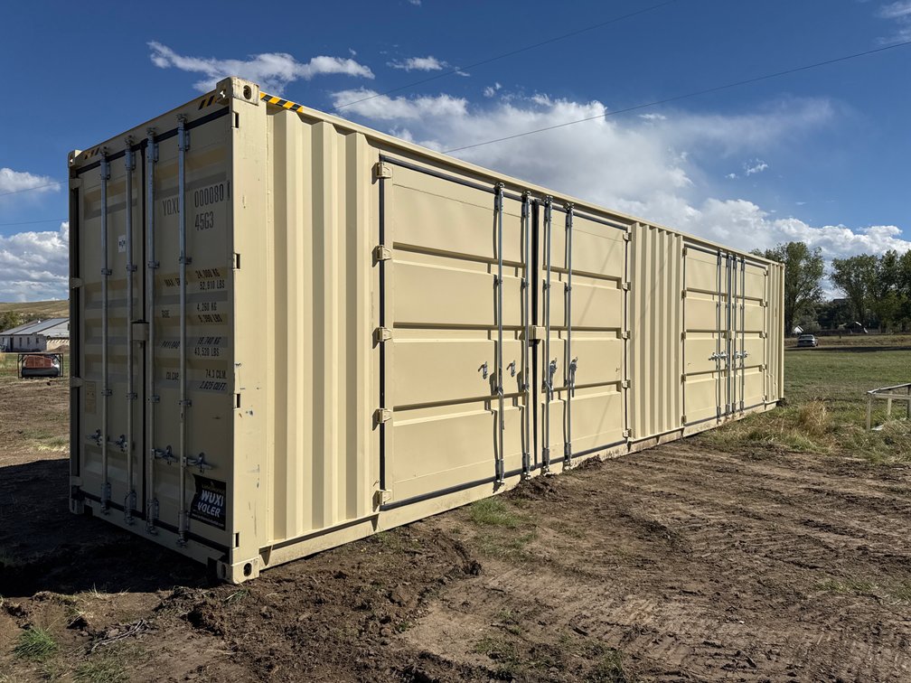 End Doors and 2 Sets Side Doors