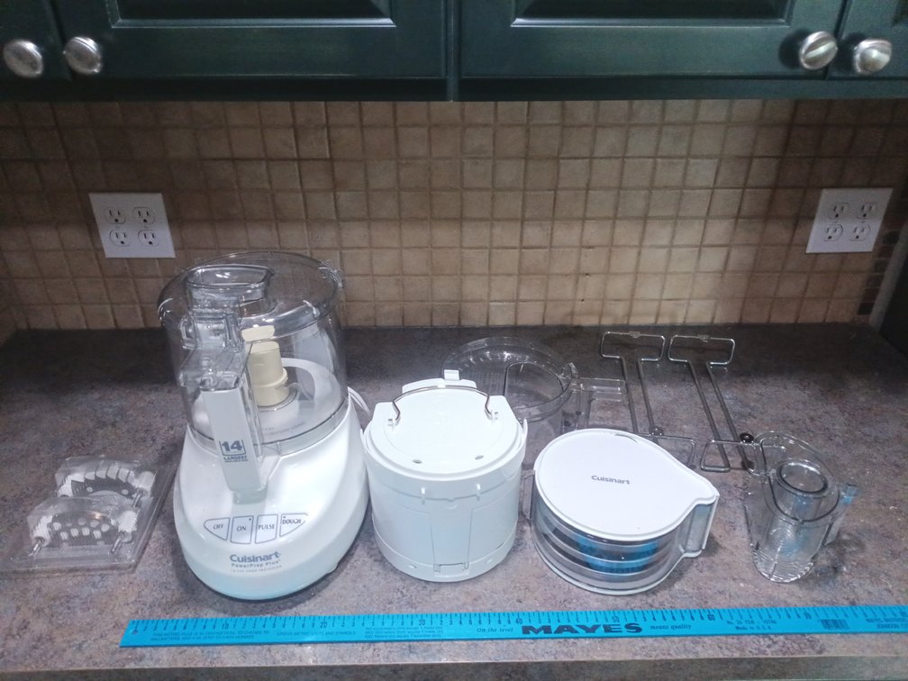 Cuisinart Powerprep Plus 14-Cup Food Processor & Components