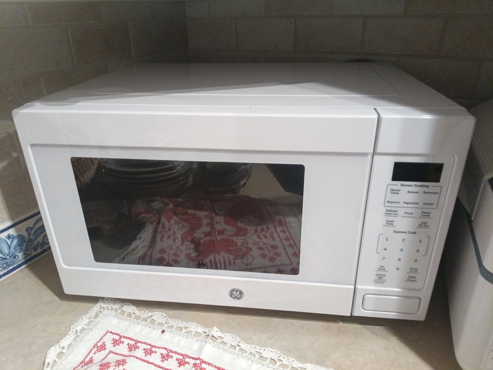 General Electric Compact Microwave