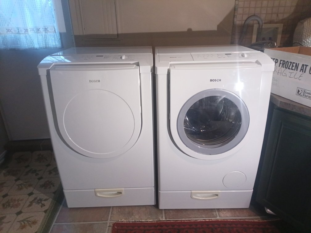 Matching Bosch Nexxt High Efficiency Washer & Dryer Set