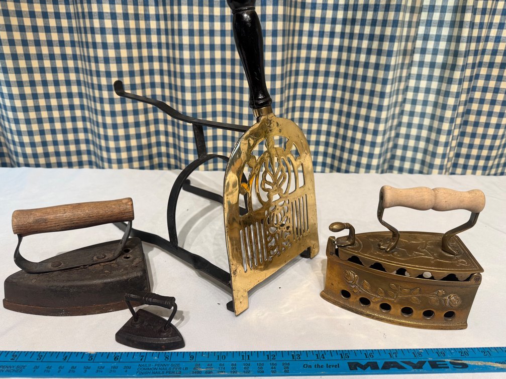 Antique & Vintage Sad Iron Collection with Fireplace Hearth Trivet – 4 Pieces