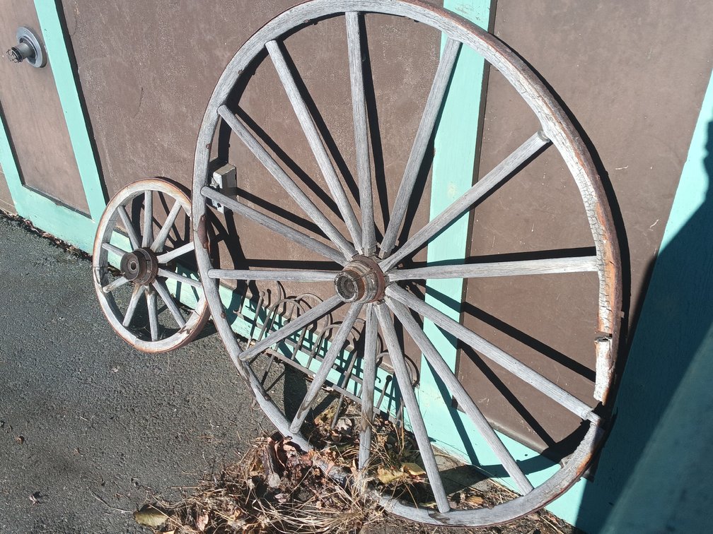 Antique Wooden Wagon Wheels with Steel Rims – Set of 2