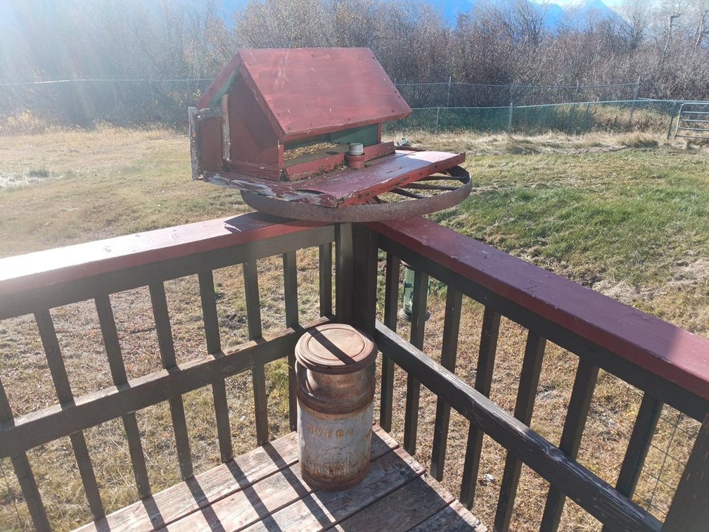 Vintage MVFCA Milk Can, Wagon Wheel Birdhouse & Steel Wagon Wheel