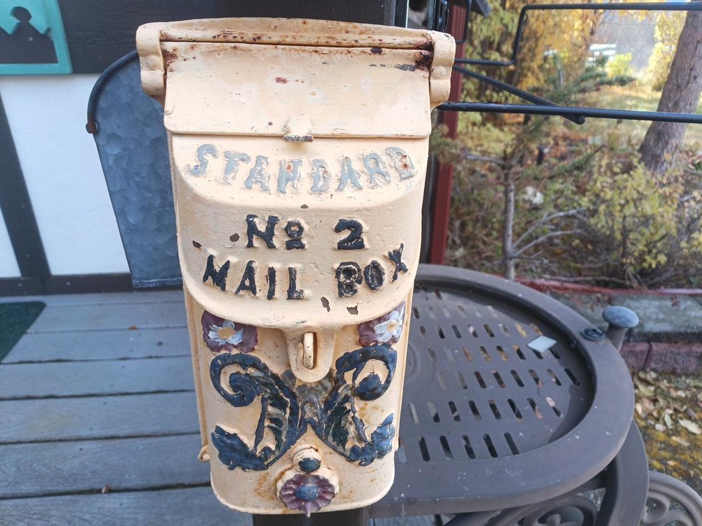 Vintage Farmhouse, Garden & Outdoor Décor Collection