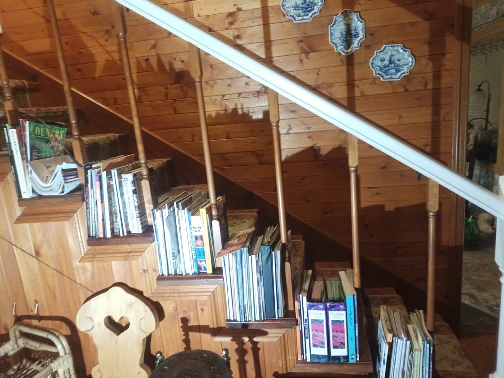 Large Gardening, Home Décor, Knitting & Craft Book Collection