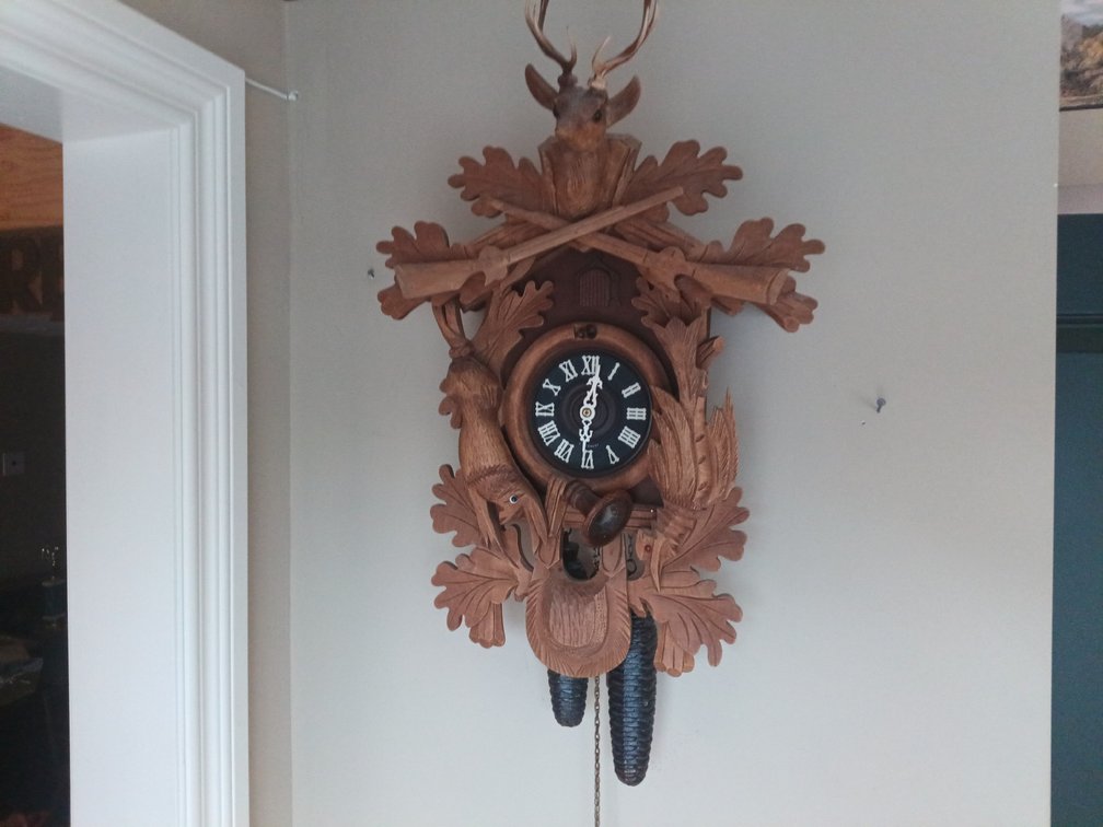 Vintage German Black Forest Hunting Cuckoo Clock with Deer & Rifles