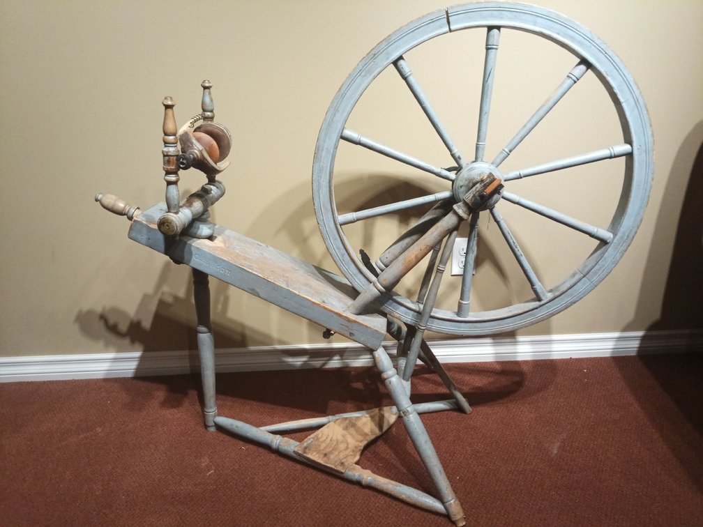 Vintage Olaf Peterson Handcrafted Saxony-Style Spinning Wheel – Anaconda, Montana