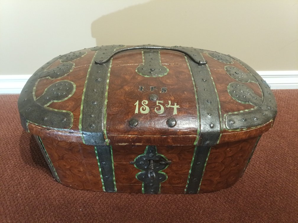 19th Century Swedish Allmoge Folk Art Bentwood Chest – Working Lock & Key