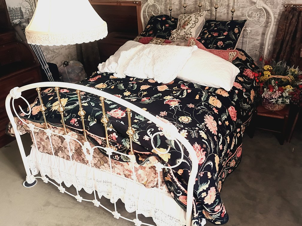 Queen Size Vintage White & Brass-Style Metal Bed Frame with Mattress, Box Spring & Bedding