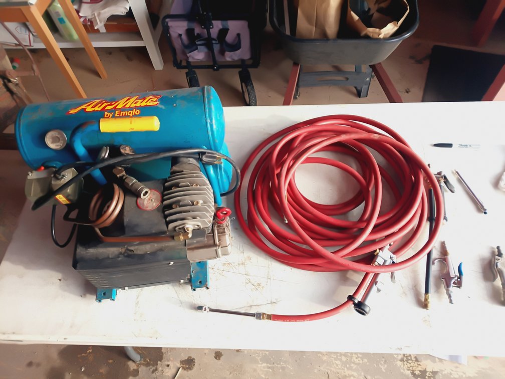 Air-Mate 1½ H.P Air Compressor With Hose & Accessories
