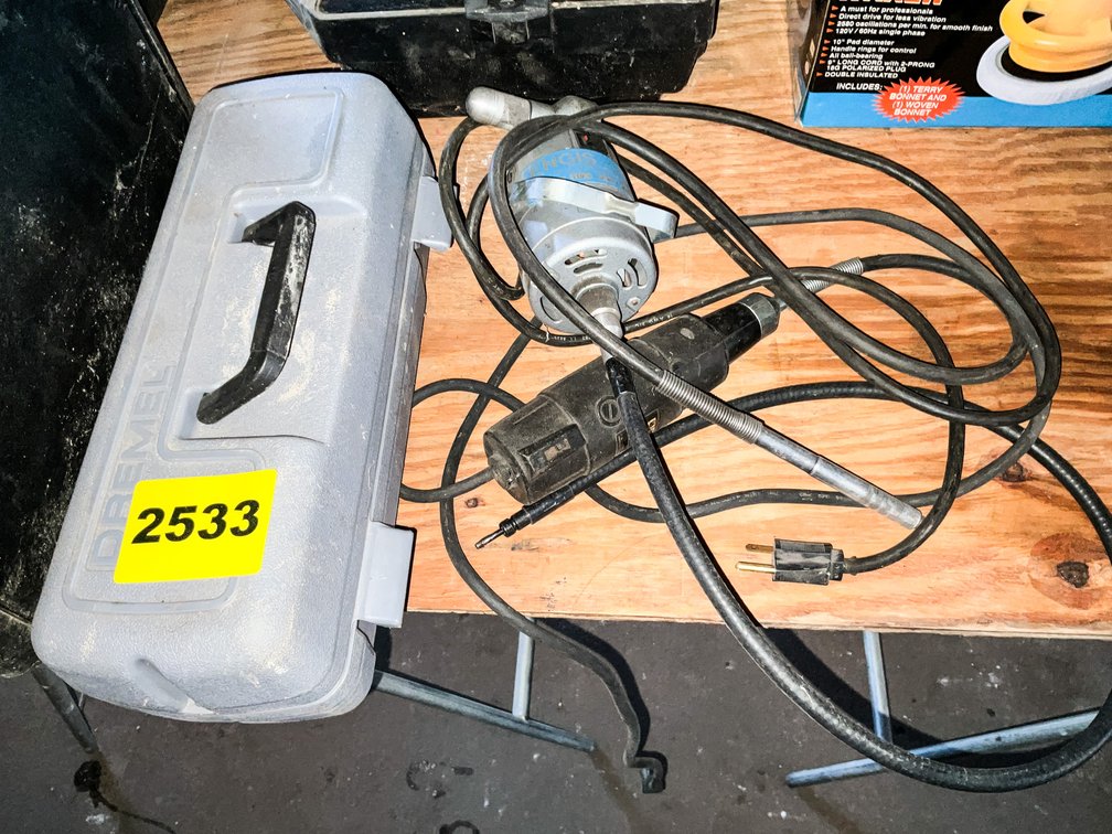 2 Dremels & Dremel Bits