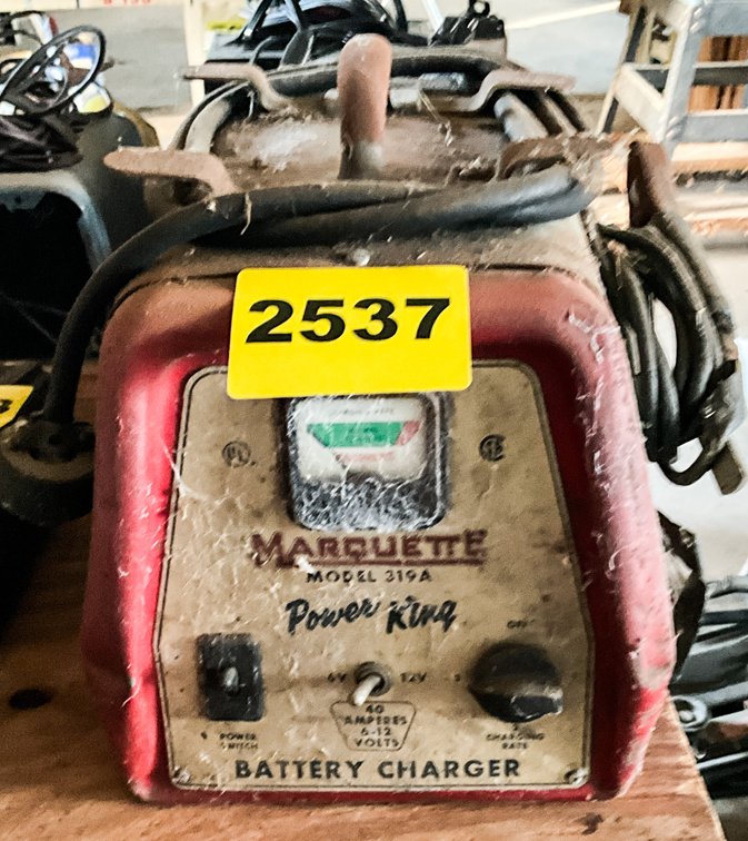 Marquette M/N 319 Battery Charger